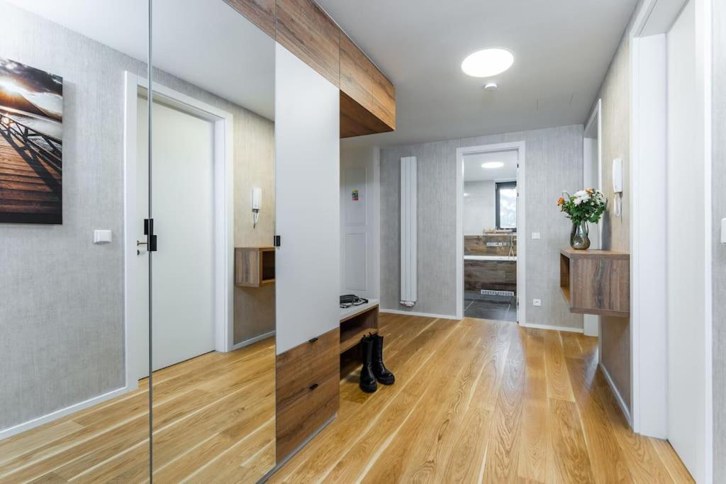 I313 Molo Lipno With Private Wellness Apartment